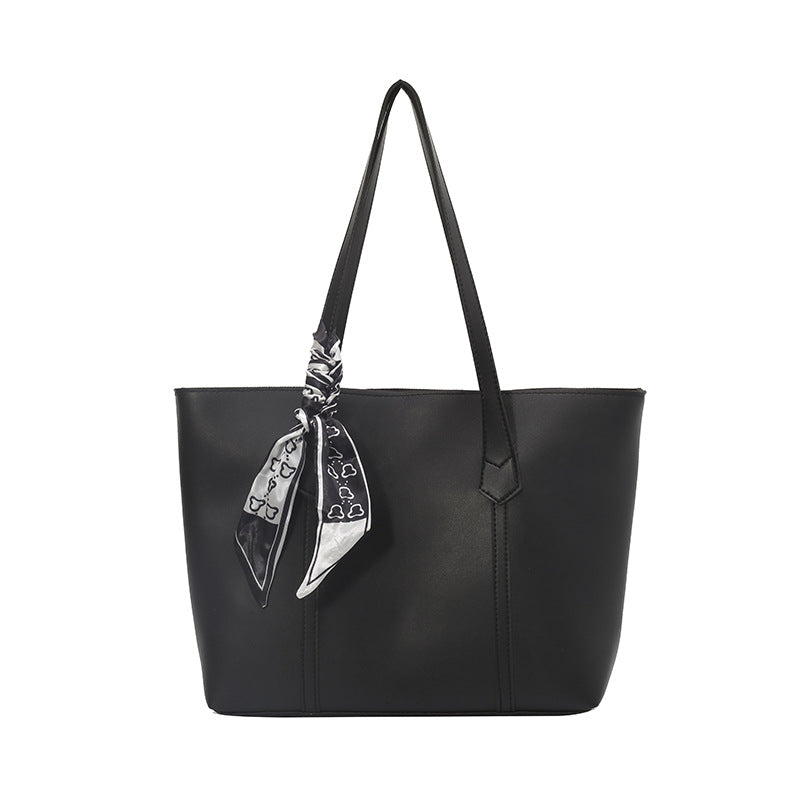 Versatile Commuter Shoulder Bag With A Premium Sophisticated Tote Design
