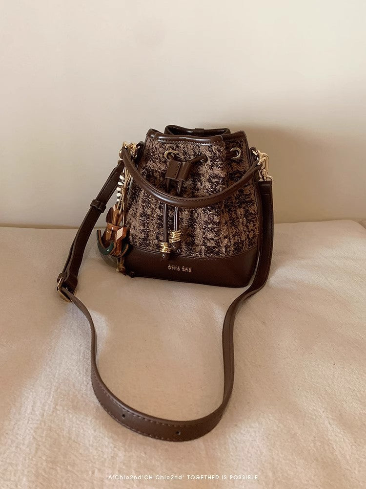 Lingge Chain Single Shoulder Women's Bag